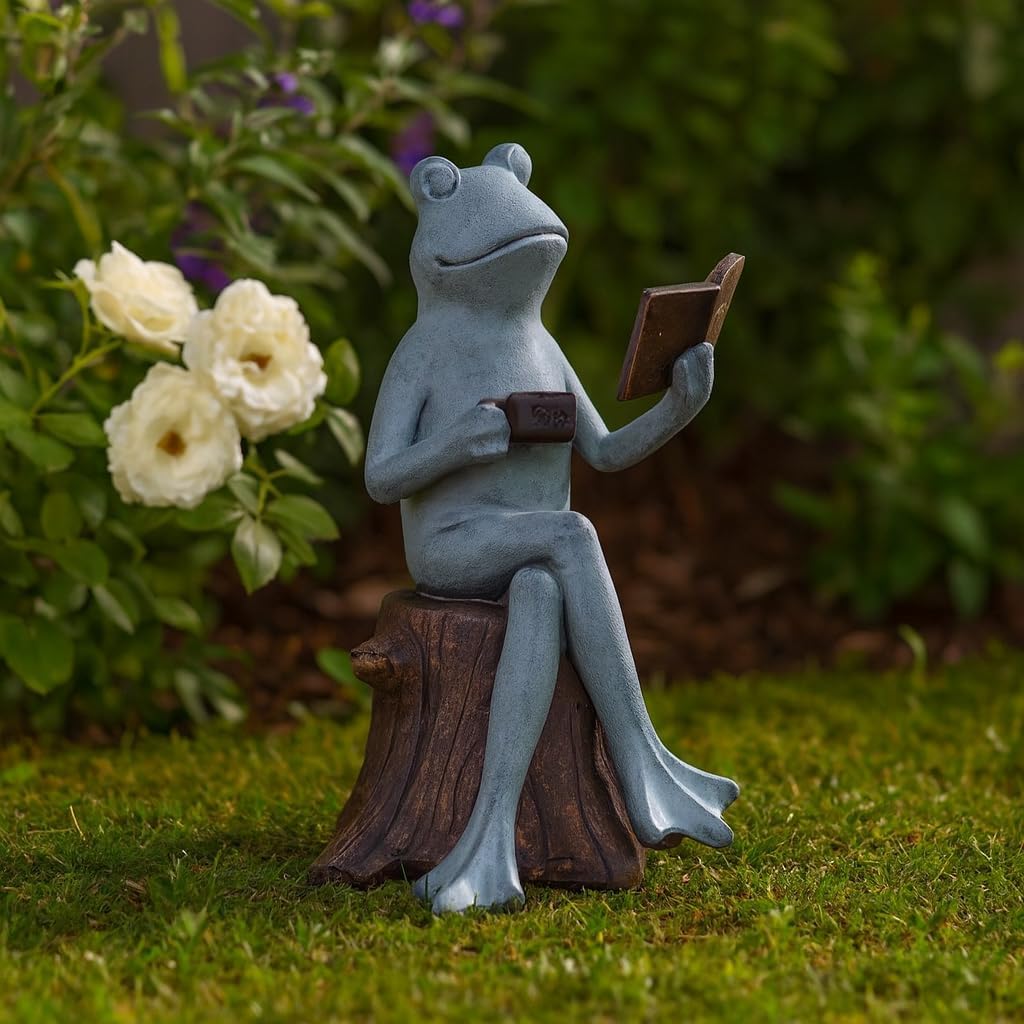 Resin Frog On Stump Garden Statue