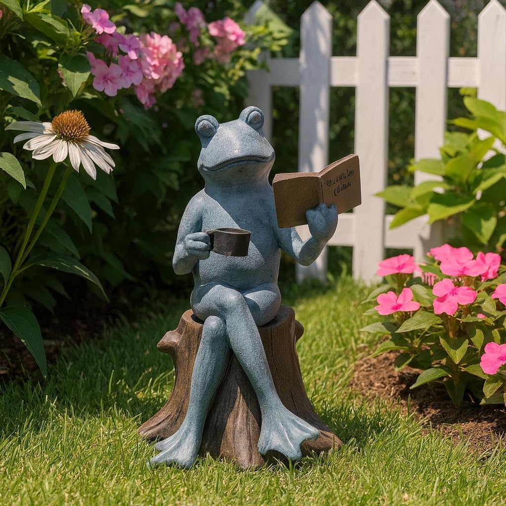 Resin Frog On Stump Garden Statue